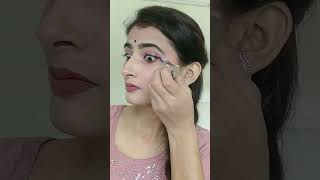 Blue eyeliner hackeyelinertrick eyemakeuptutorial eyelinerhack shortfeed youtubeshorts [upl. by Reema381]