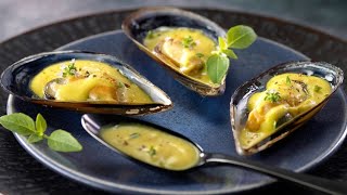 Recette  Moules sauce sabayon [upl. by Seidnac953]