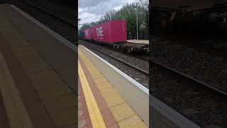 Freightliner 70007 passing Cholsey 2424 [upl. by Fidelis]