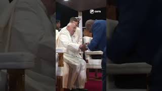 El Papa Francisco llegó a Papua Nueva Guinea [upl. by Ahsenahs871]