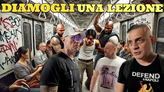 Diamo una Lezione alle borseggiatrici vietato rubare [upl. by Siouxie]