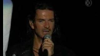 Ricardo Arjona Quien Diria en vivo [upl. by Suter597]