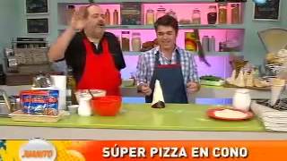 Increíble pizza en cono [upl. by Edahsalof]