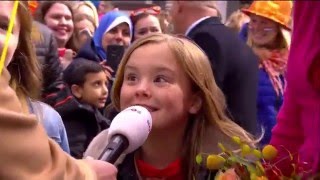 Prachtige Koningsdag in Zwolle met prinsesjes koning en koningin [upl. by Aikar]