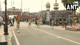 Watch Beating retreat ceremony at AttariWagah border on Iday eve [upl. by Lupita113]