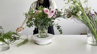 How to arrange flowers in vase – Flower Arranging Tips [upl. by Swinton]