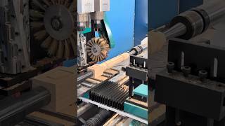 Fivestep switching CNC woodworking turning and milling machineTurning cnc cncrouting [upl. by Waylan]