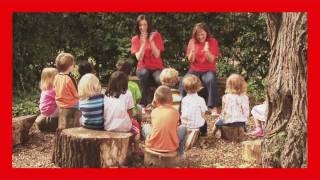 Makaton  ROW ROW ROW YOUR BOAT  Singing Hands [upl. by Iznek974]