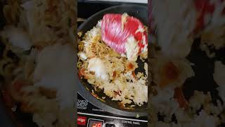 Maggi fried rice jiyawasi jiyashashwatroy jiya ramram food papad [upl. by Eeuqram382]