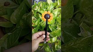 পুরনো পেন নতুন করে তুললাম🌻 diy claycraft diypentopper sunflowerpentopper pencraft handcrafting [upl. by Natehc]