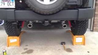 Jeep JKU Rubicon Pentastar with Dynomax Muffler Kit 39510 F [upl. by Simeon]