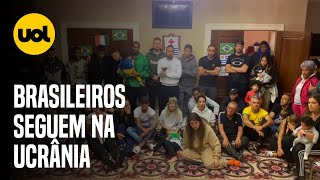 Jogadores brasileiros na Ucrânia pedem proteção para deixar bunker [upl. by Finnegan92]