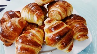 Croissante cu Ciocolata  Ce mâncăm astăzi [upl. by Yelsiap]