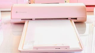 Silhouette Cameo 5 Unboxing  Electrostatic Mat First Cuts [upl. by Suehtomit136]