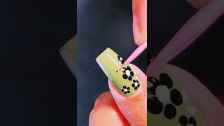 Nail art 😍 nailart naildesign nailtutorial nailpolish nailartdesignsathomewithouttools [upl. by Adamski64]