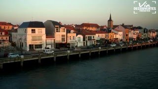 Les Sables d’Olonne  Une ville aux deux visages [upl. by Ahtnammas]