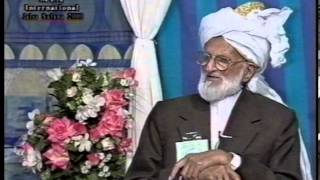 Historic Footage of Qadian 1928 and Interview of Mirza Abdul Haq at Jalsa Salana UK 2000 [upl. by Ainavi]