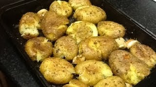 Quick amp Easy Crispy Herb Roasted Potatoes [upl. by Tamqrah]