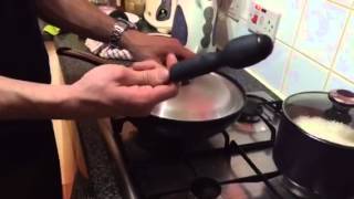 How to remove the lid stuck on pan [upl. by Aisital]