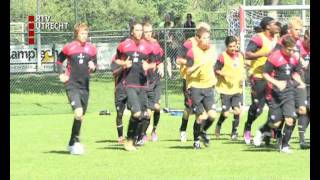 Eerste training FC Utrecht zonder Mertens [upl. by Ocicnarf]