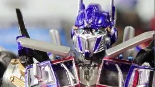 Transformers 3 DOTM Movie SciFi Revoltech Optimus Prime Figure Review [upl. by Joslyn]