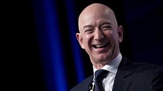 Jeff Bezos supera Elon Musk e volta a ser o mais rico do mundo [upl. by Ralip]