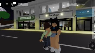 roblox brookhaven modificar tu avatar [upl. by Winnie]