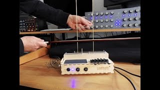 Stefan Goldmann electroacoustic etudes  examining the Leafaudio Microphonic Soundbox MKII [upl. by Ethan]