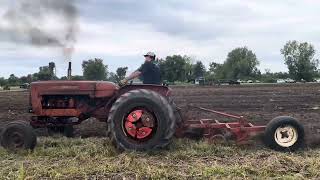 AllisChalmers D17 Diesel plowing with 316 [upl. by Supat]