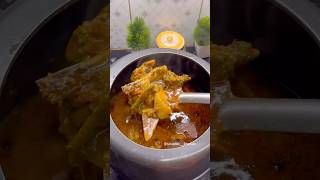 Pressure cooker wala chicken ￼kabhi try kiya h 🤤😍cooking chicken foodie shorts chickenmasala [upl. by Eentruok536]