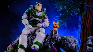 MATTEL Lightyear Alpha Class Buzz Lightyear amp Sox Figures Review Nothing Special but he is Cool [upl. by Anirres]