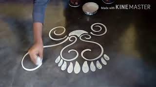 Very easy and simple bengali style laxmi pa alpona rangoli  mukesh arts [upl. by Beatrix]