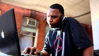 DJ Rashad vs Julio Bashmore  Battle For Middle You Juke Remix [upl. by Ycnej]