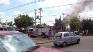 Incendio CBÑ en Peñalolen NFD in Structural Fire [upl. by Florrie]