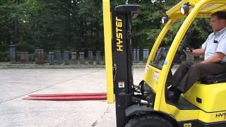 Hyster H50FT Forklift Operating [upl. by Bradeord]