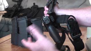 511 Thumb Drive holster amp BladeTech mag holder review [upl. by Zel]