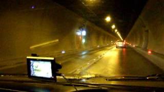 Passat 32b 500PS  Sound Fun 5Cylinder in a tunnel 2 [upl. by Aihsotan446]