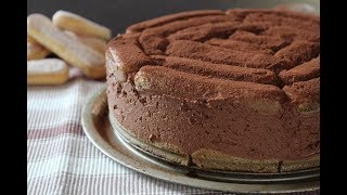 Torta fredda al cioccolato fondente e savoiardi  Ricetta [upl. by Tillion]