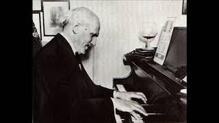 Beethoven Symphony No1 in C  Arturo Toscanini  La Scala 1946 [upl. by Stephani]