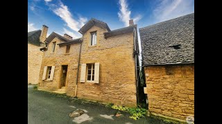 Maison de village en pierre  SarlatlaCanéda [upl. by Ellenahs]