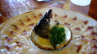 Moving fish head on a sashimi plate [upl. by Abert]