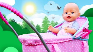 Vidéo pour enfants Bébé Born Annabelle fait sa routine matinale Promenades et dîners du poupon [upl. by Zitah]