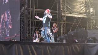 Axl Rose sings Happy Birthday to the Queen  London  17th June 2017  Guns N Roses [upl. by Acirfa892]