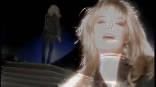 LeAnn Rimes  How Do I Live Official Music Video [upl. by Aneeb]