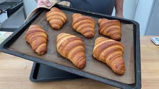 Croissanter [upl. by Htezil]