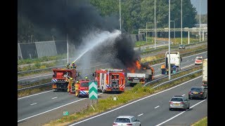 Vrachtwagen in brand op A15 bij Gorinchem [upl. by Chessa458]