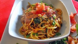 spaghetti con ragù di alici ricetta facile pesce azzurro [upl. by Amrac36]