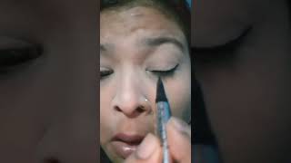 Eyeliner kaise lagaye👁 🧐 POOJARATHIVLOGSp7l eyeliner applying makeuptutorial viralshort yt [upl. by Adnerol205]