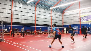 NICE SOUND RACKET BADMINTON  GOR quotORENquot BADMINTON TARAKAN [upl. by Shermie]