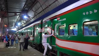 Late running Kapotaksha Express Train skipping Jessore Jn Railway station  Rajshahi to Khulna [upl. by Immas]